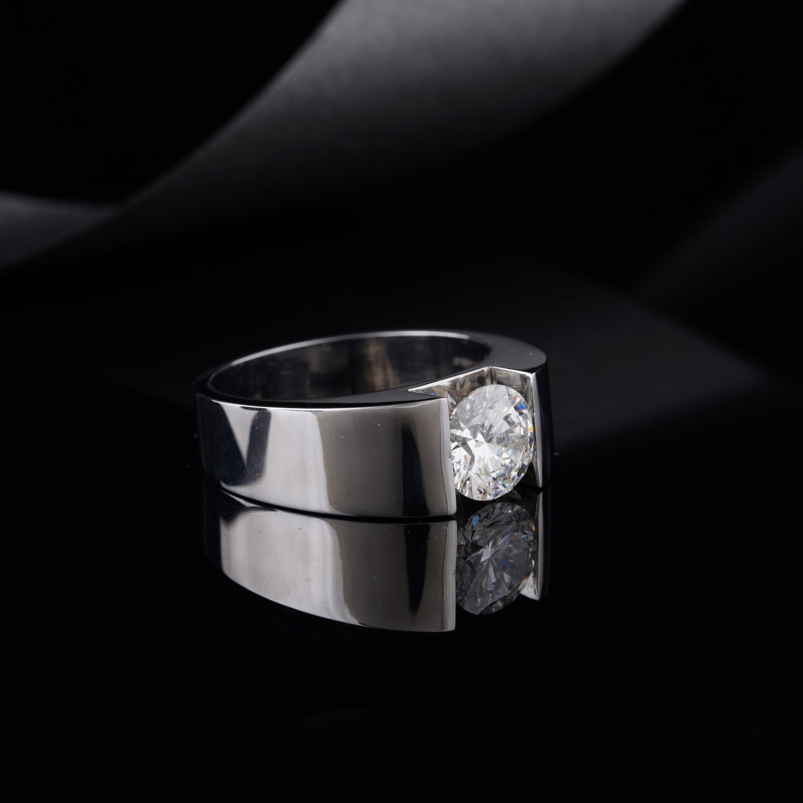 Glimmer Classic Solitaire Mens Ring With Lab-Grown Diamond - Image 3