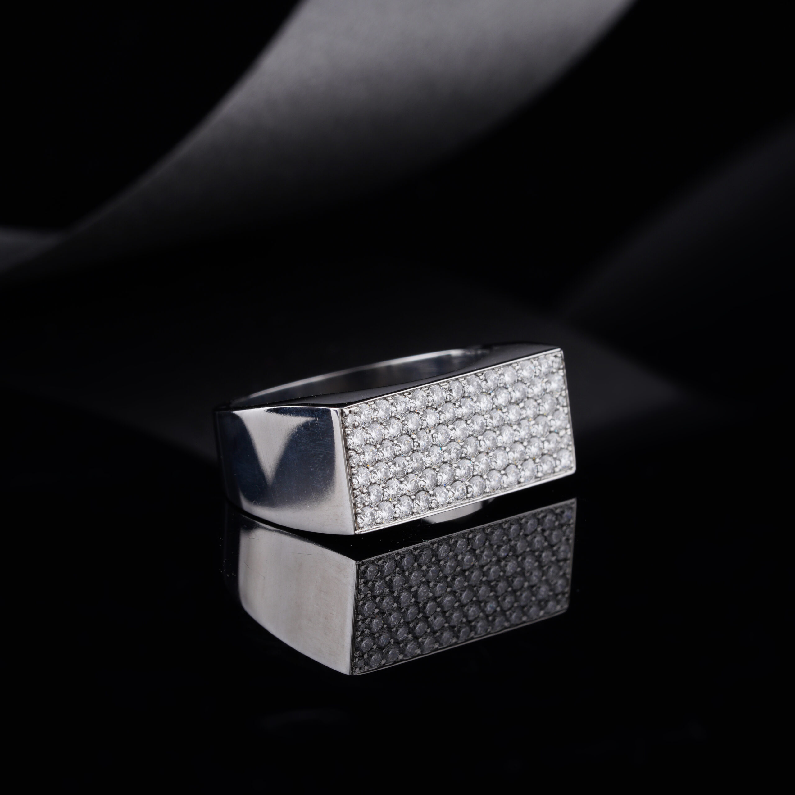 The Business Magnate Ring With Lab-Grown Diamonds - Image 3