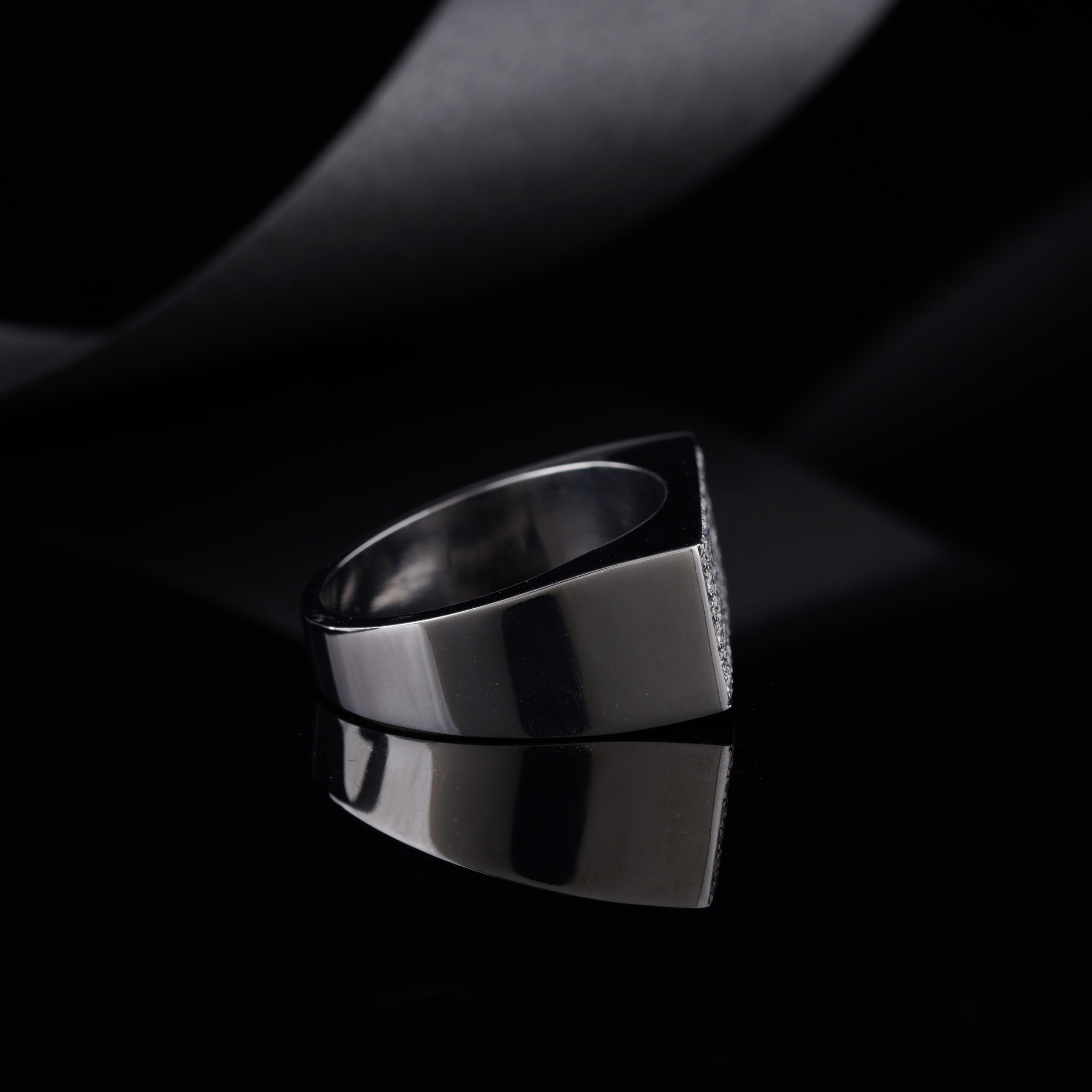 The Business Magnate Ring With Lab-Grown Diamonds - Image 4