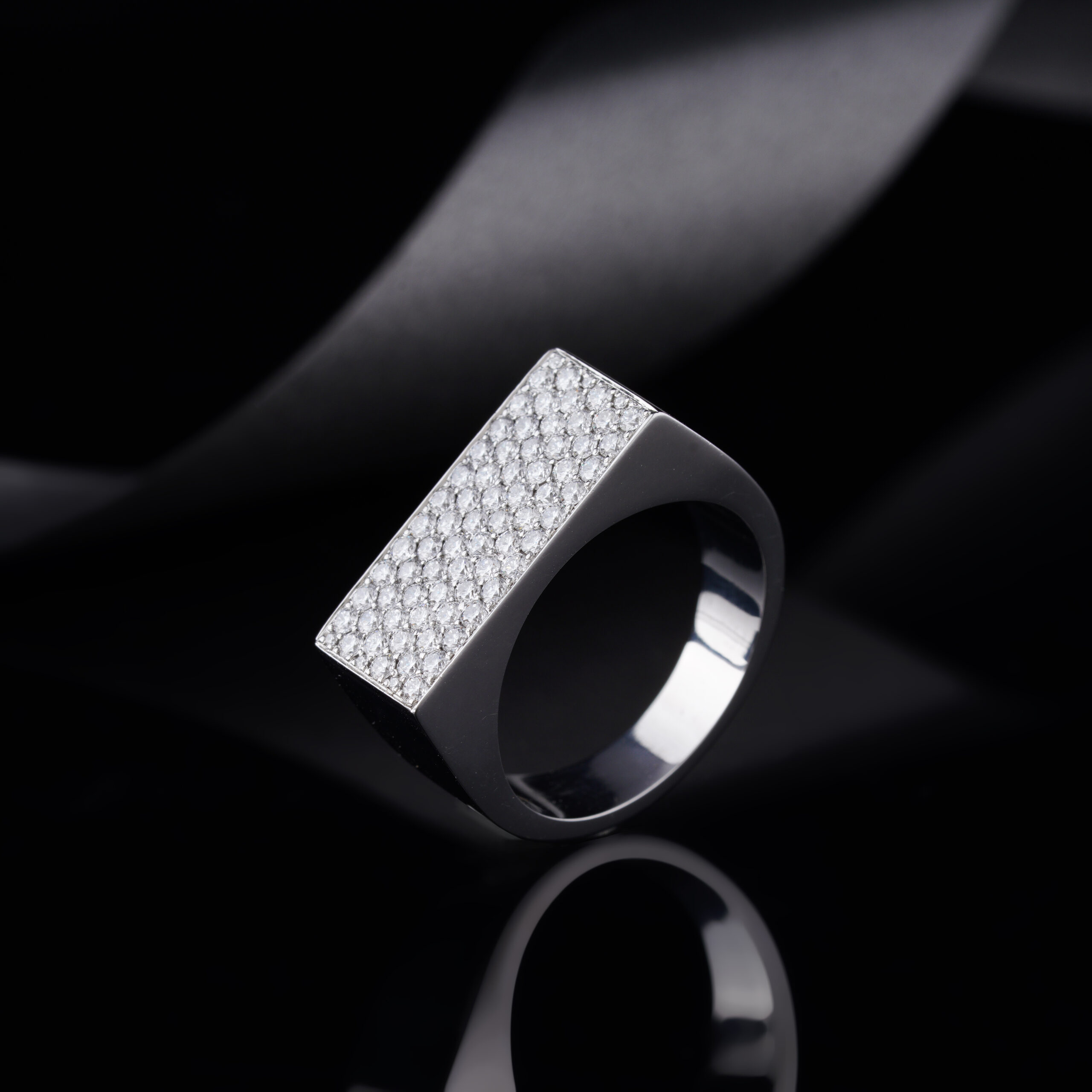 The Business Magnate Ring With Lab-Grown Diamonds - Image 2