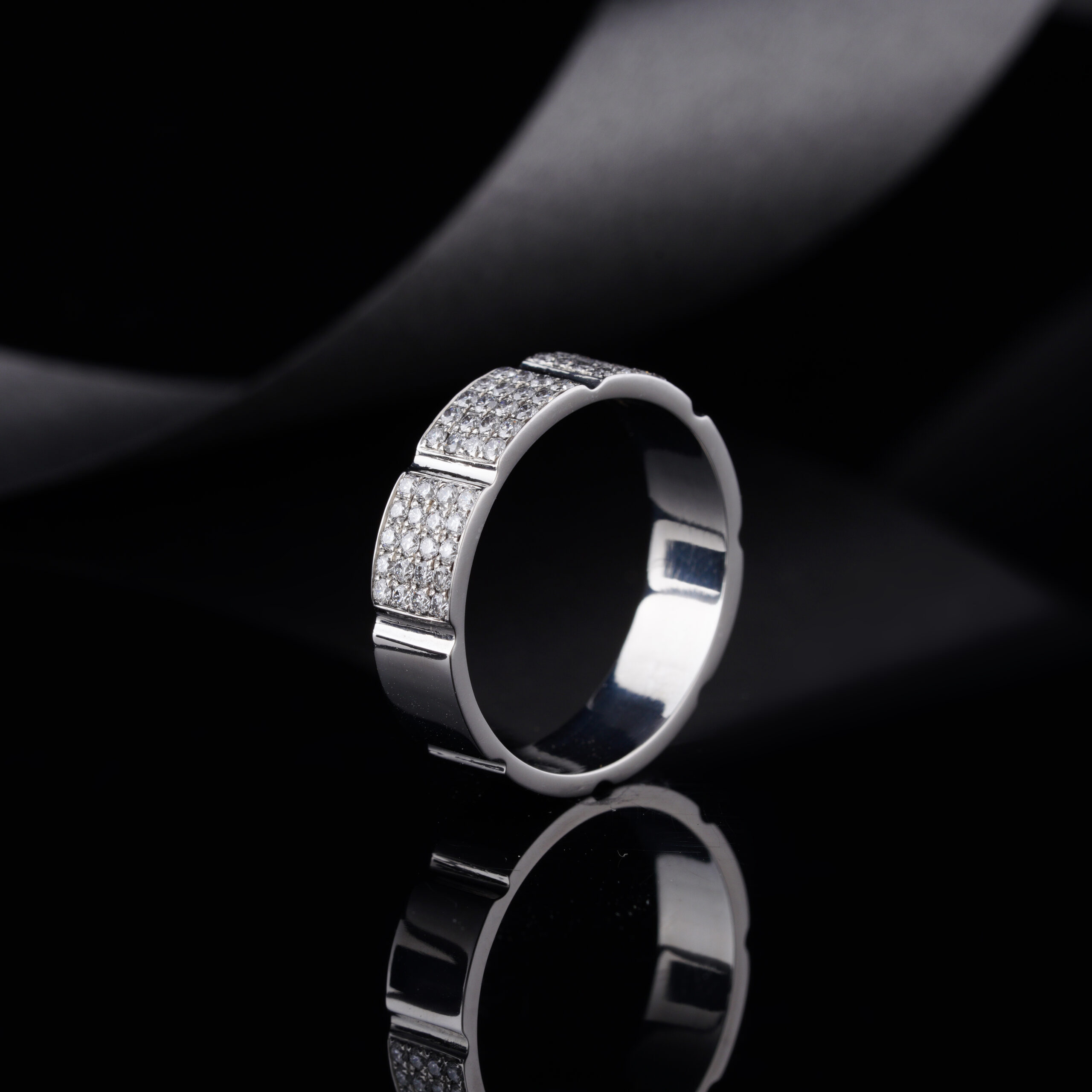 Eternity Surgical Stainless steel Band Ring With lab-grown Diamond - Image 2