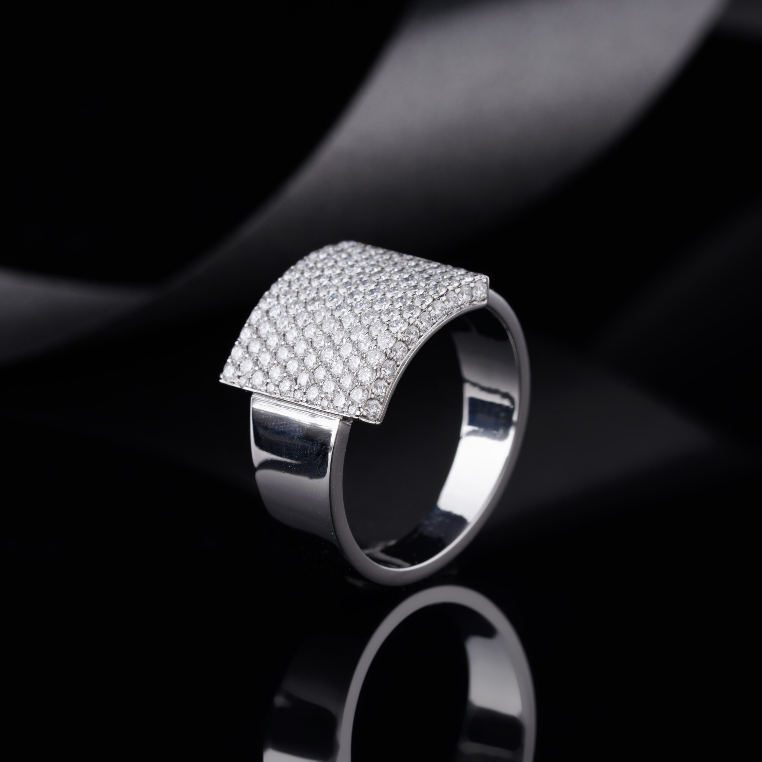 Elite Men’s Lab-Grown Diamond Ring - Image 2