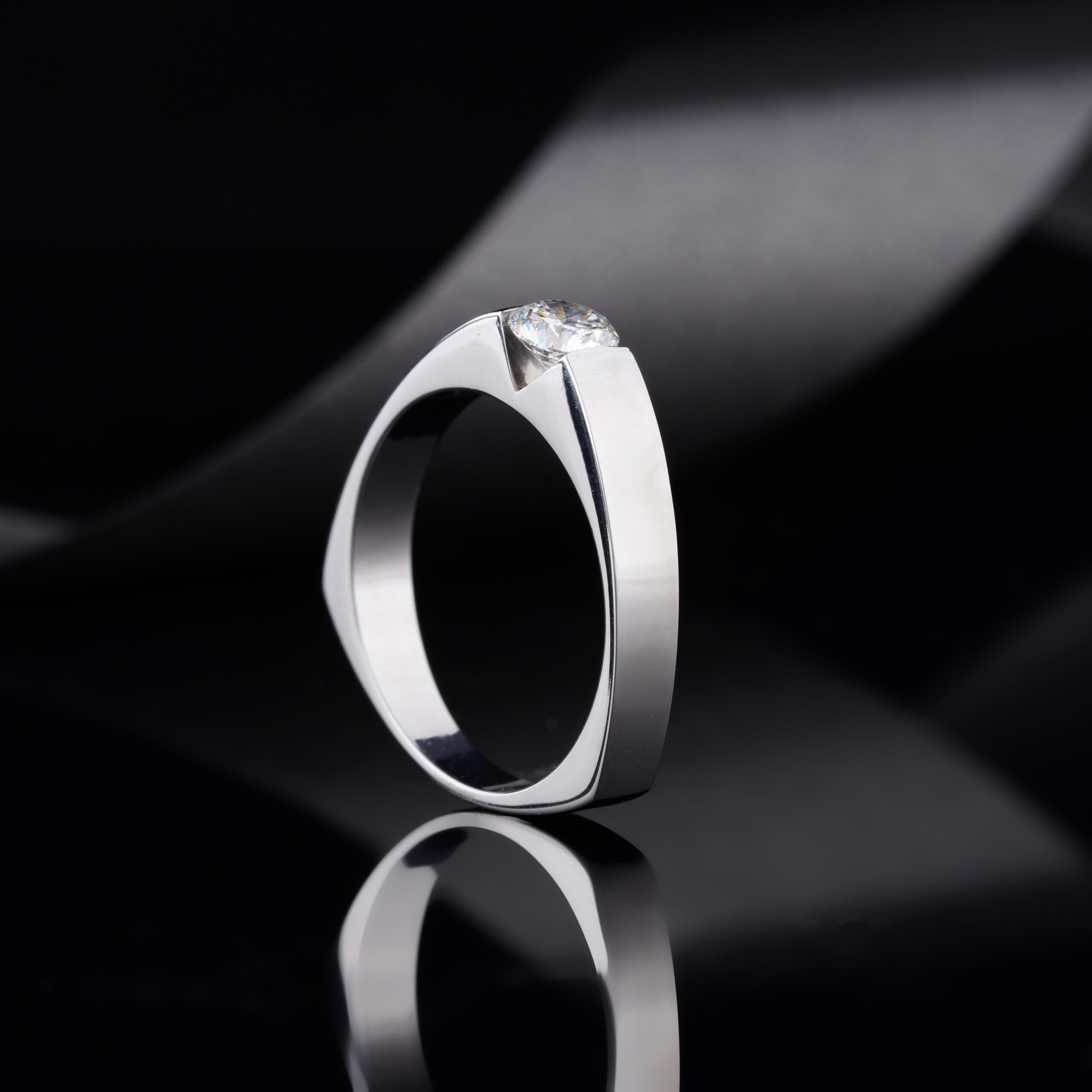 Oro Surgical Stainless steel Antonio Ring 0.50ct lab-grown diamond - Image 2