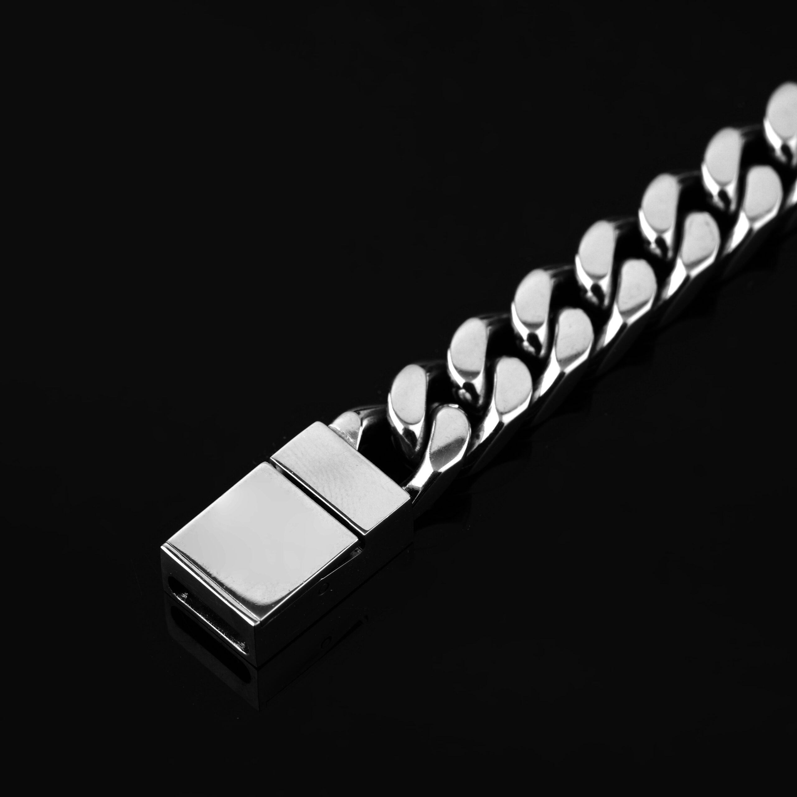 Cuuban Surgical Stainless steel Bracelet with Lab-Grown Diamonds - Image 3