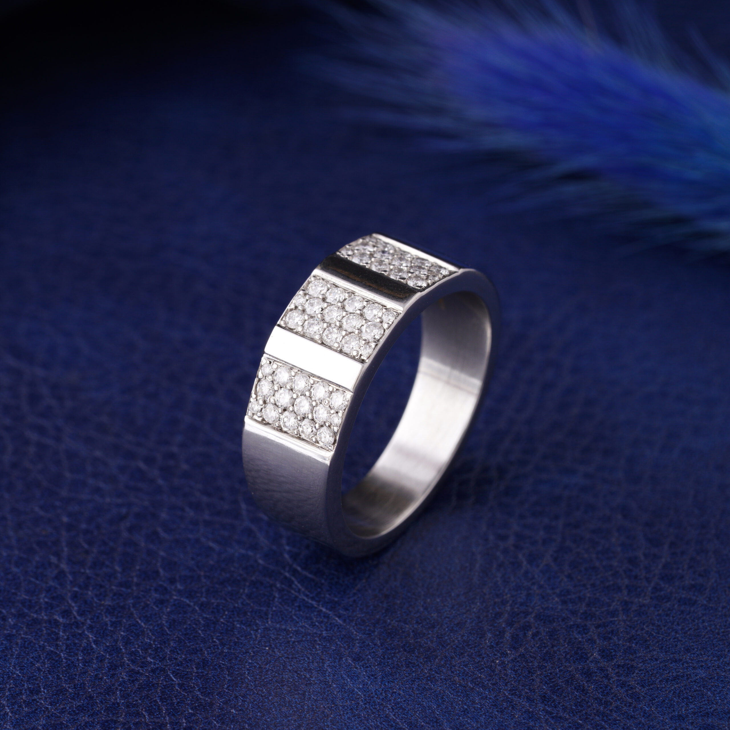 Eon Scott Surgical Stainless steel Band with Lab-Grown Diamond - Image 2